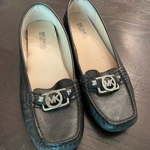 7.5 Michael Kors Flats. Like new
